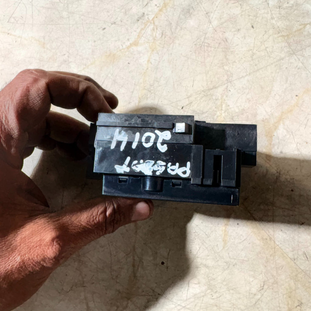 Volkswagen Passat 2014 Start Stop Ignition Key Switch 3C0905843AD