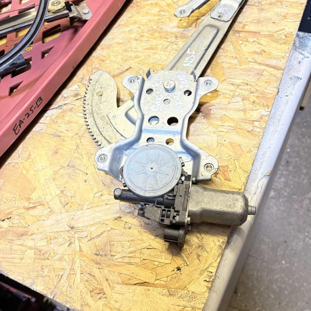 Suzuki SX-4 WINDOW REGULATOR MOTOR PASSENGER FRONT SIDE 2010