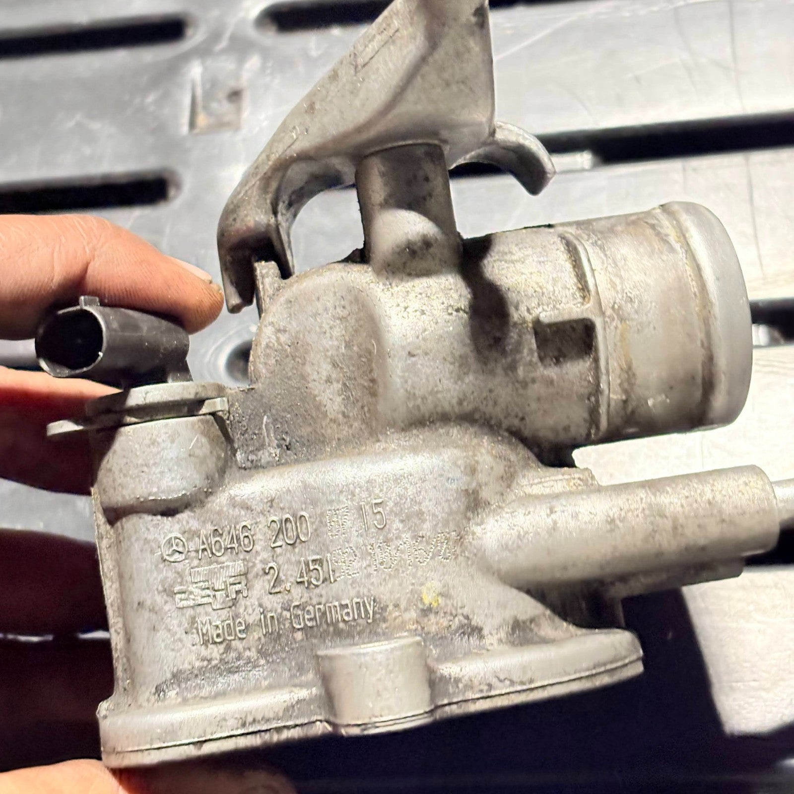 Mercedes C220 W204 2007-2014 THERMOSTAT HOUSING A646200
