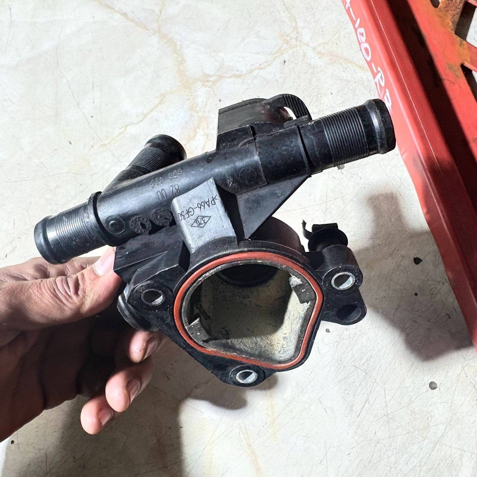 Thermostat Housing Outlet 1.9 dCi Trafic II 01-14 Vivaro A 8200074346