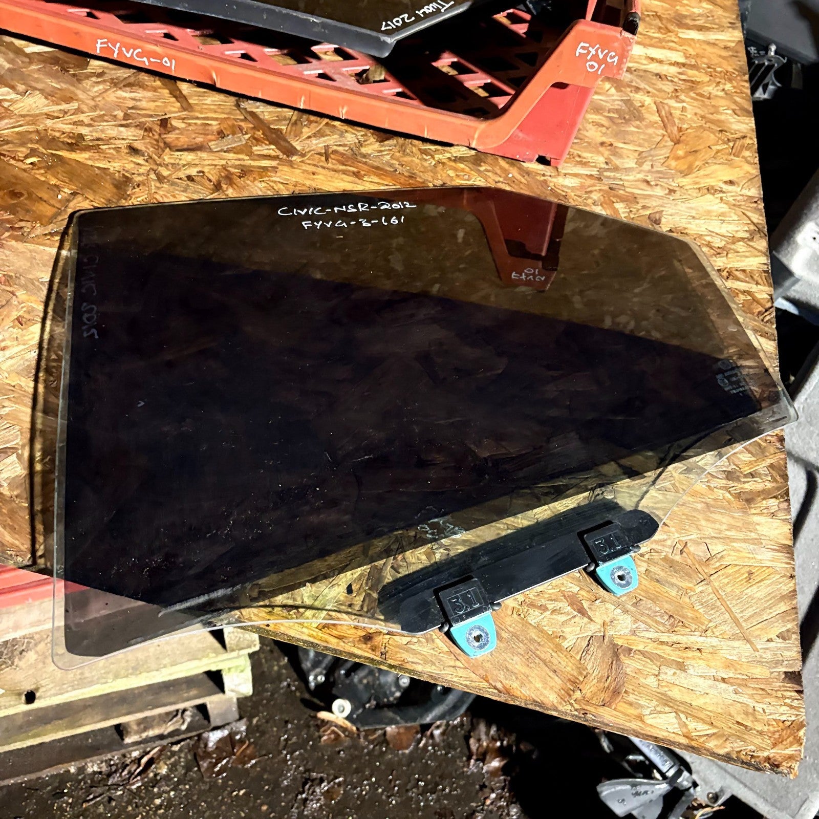 HONDA CIVIC 2012-2016 PASSENGR SIDE REAR LEFT WINDOW DROP GLASS