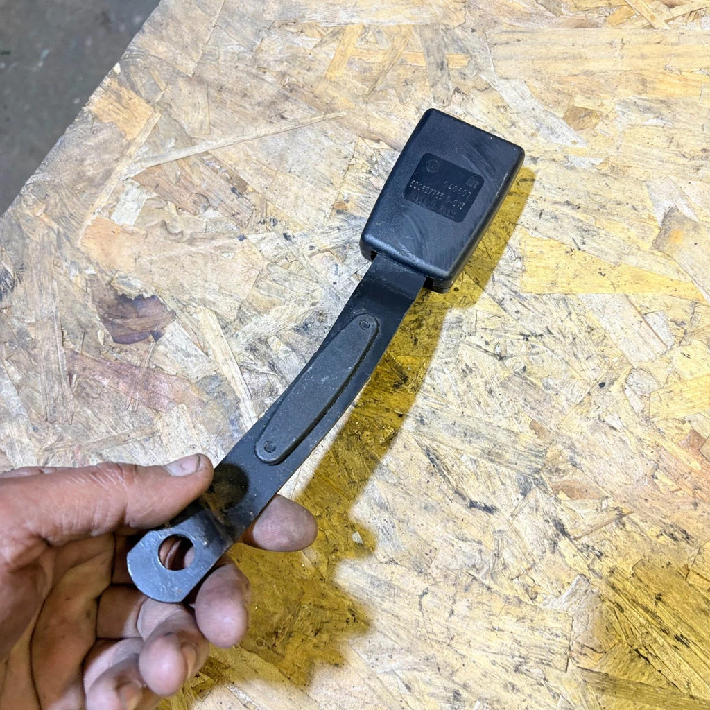 VOLKSWAGEN POLO 2007 SEAT BELT BUCKLE FRONT LEFT