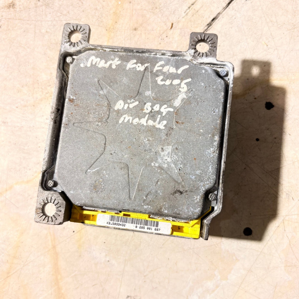 2002-2007 SMART FORFOUR AIRBAG ECU MODULE A4548200426