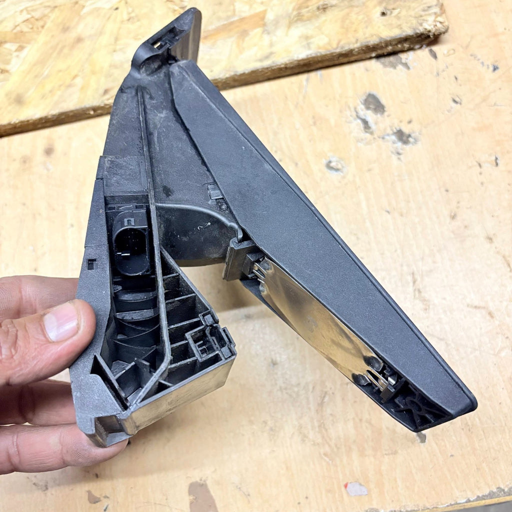 BMW X5 E70 2006-2013 ACCELERATOR GAS THROTTLE PEDAL ASSEMBLY 259160-10