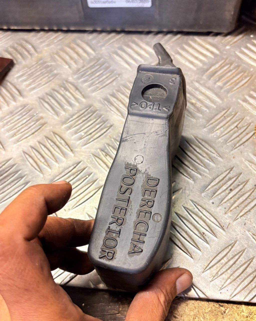 SEAT IBIZA 2010 Driver Rear Right Side DOOR CHECK STRAP