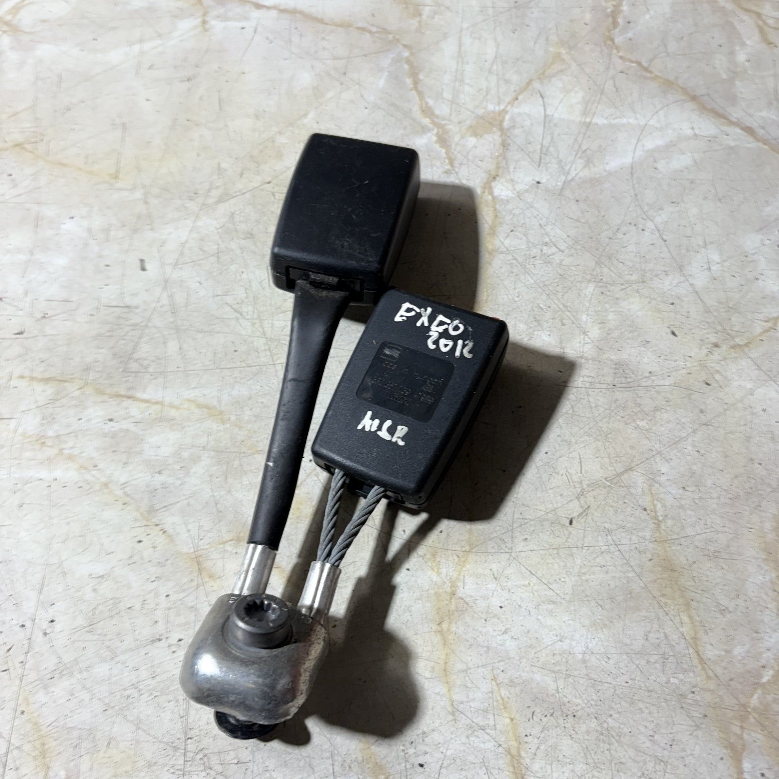 SEAT Exeo 3R2 3R5 Rear Left Seat Belt Buckle 3R0857739A 2009-2013