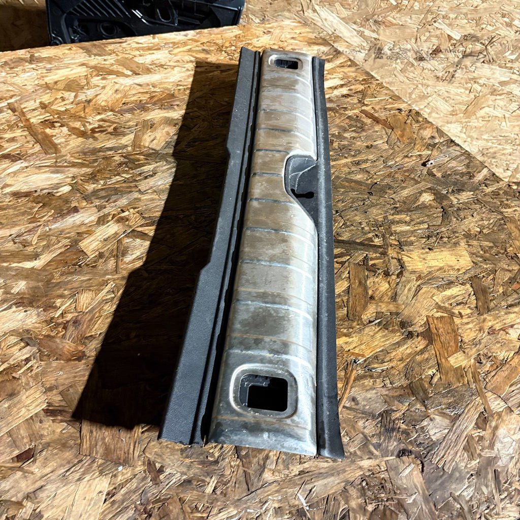 Peugeot 2008 Mk1 GT Boot Lock Trim Tailgate Handle 2013-2019
