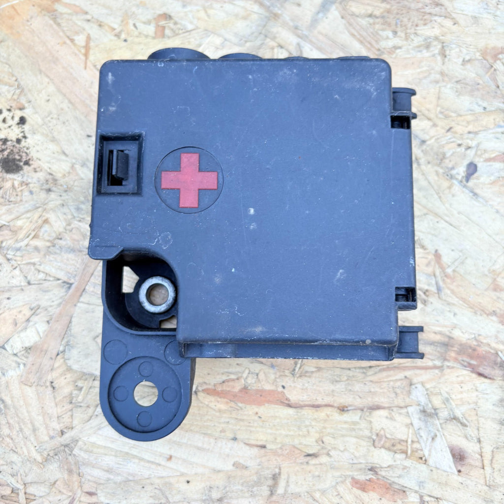 AUDI A4 B8 2.0 DIESEL FUSE RELAY POSITIVE TERMINAL K98K051B 2014