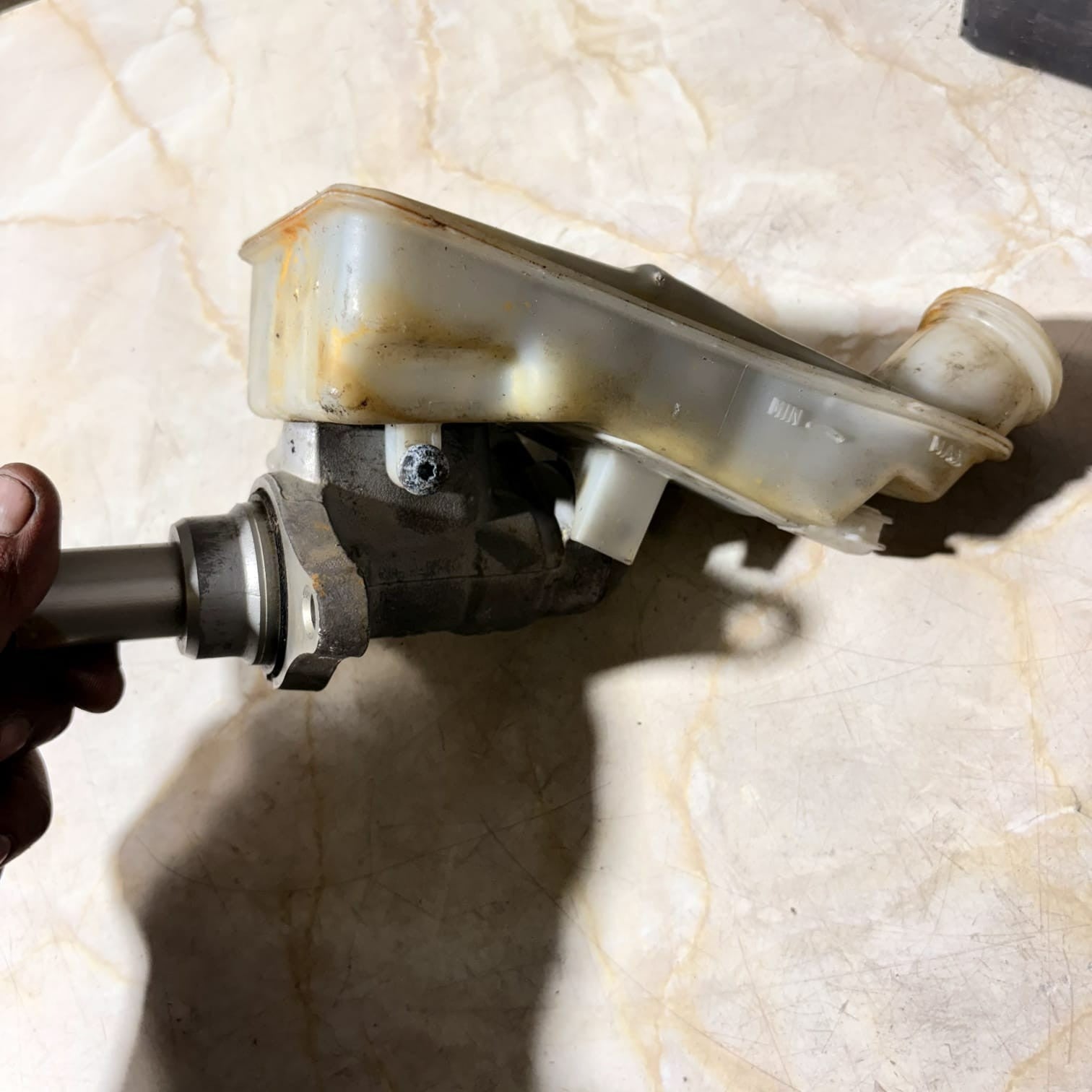 0335088496 Brake Master Cylinder for Ford Fiesta UK1056060-29