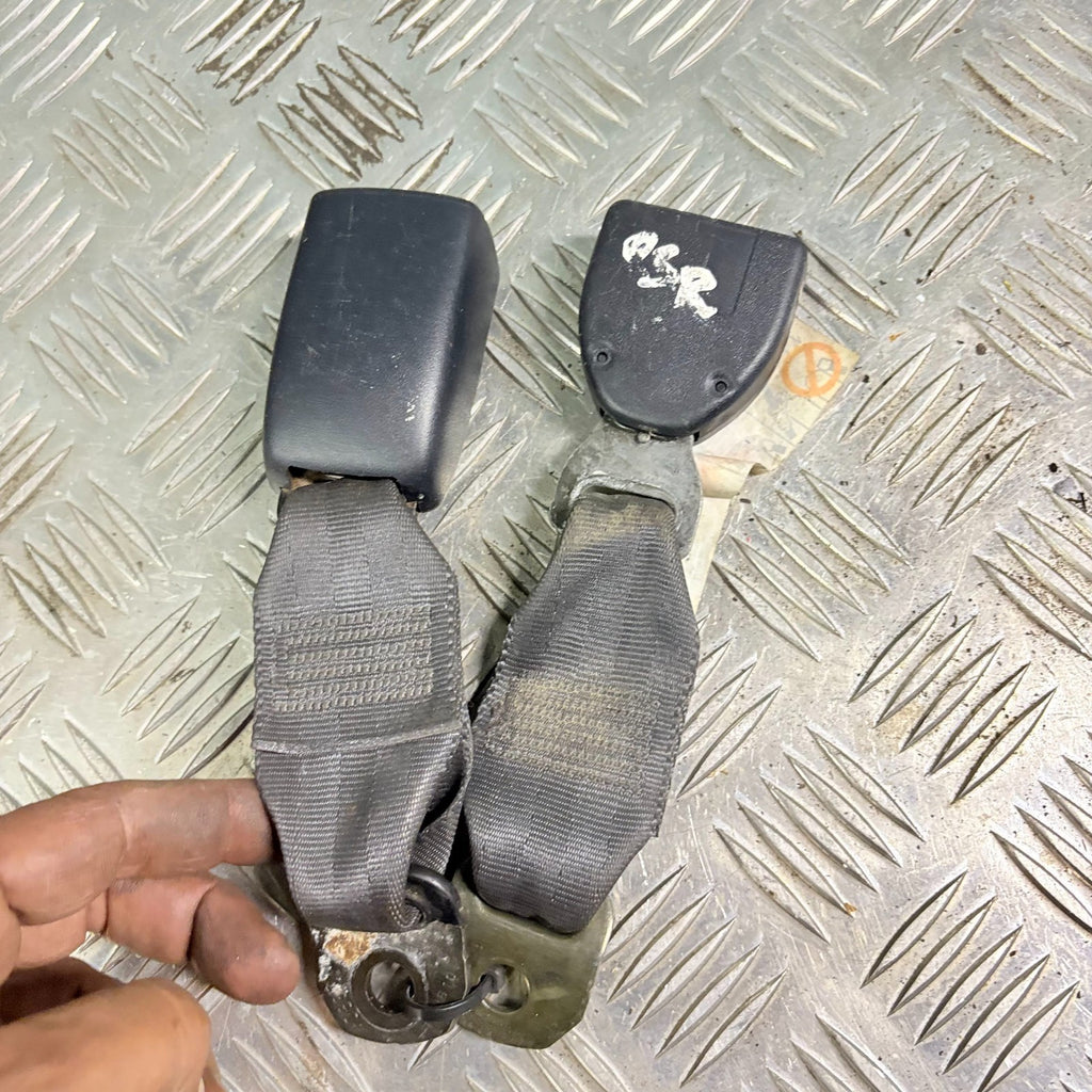 2000-2004 SUZUKI IGNIS REAR RIGHT SEAT BELT BUCKLES E034501