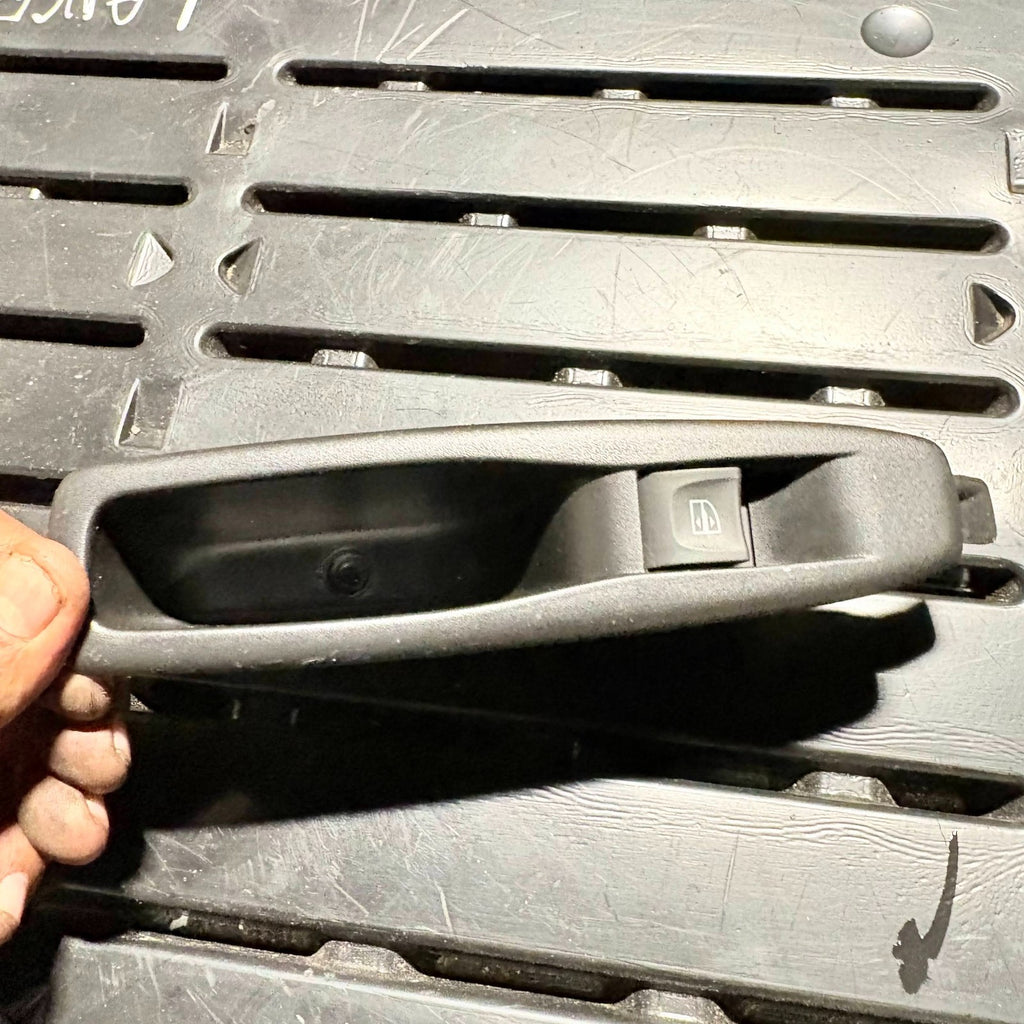 Rear Window for RENAULT CAPTUR 2017-2019 MP6844