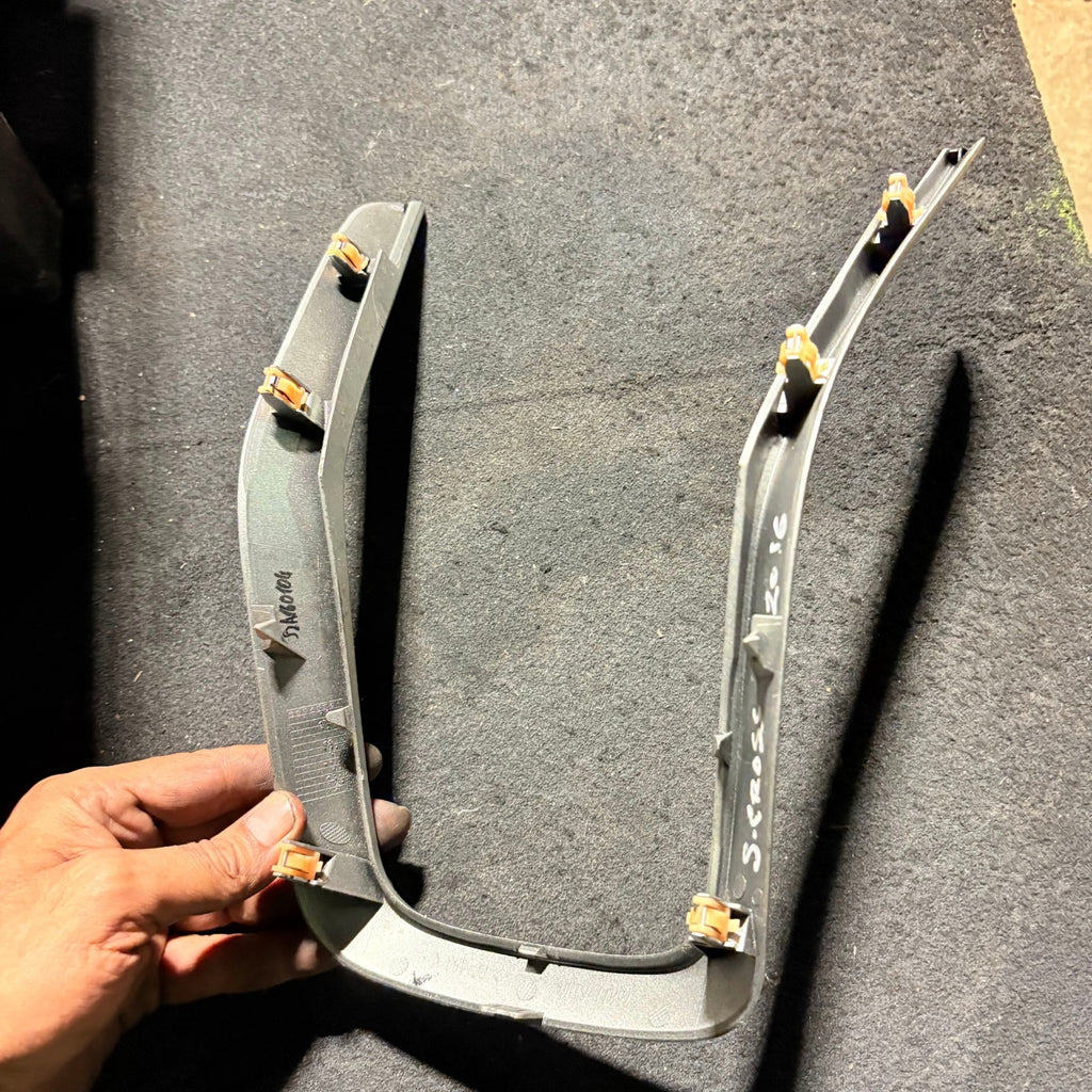 Suzuki S-Cross 2016 Center console trim 7581161M0