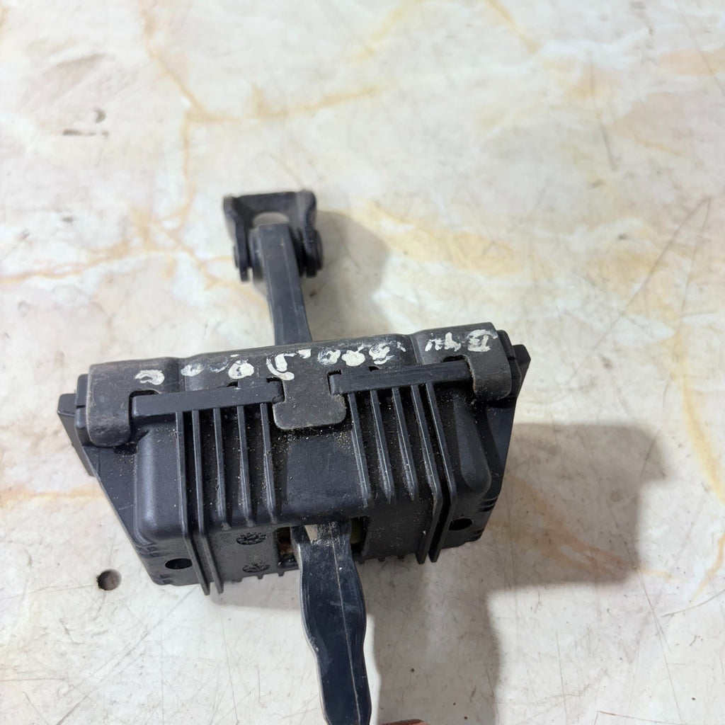 BMW 1 Series E87 2003-2011 Left Front Door Check Strap Door Brake 51217176809