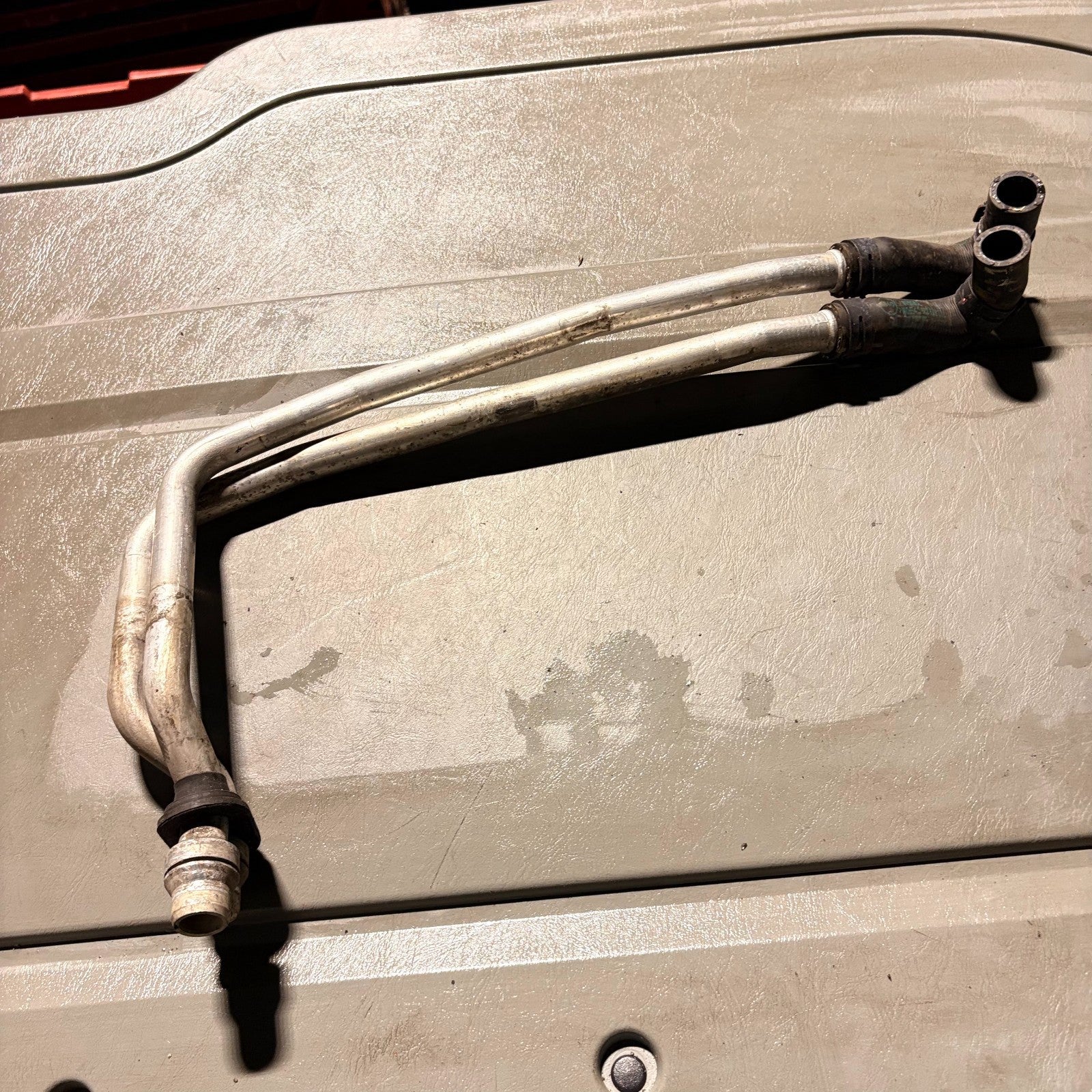 PORSCHE CAYENNE 2003-2006 ALUMINIUM COOLANT PIPE HOSE 7L0819329C