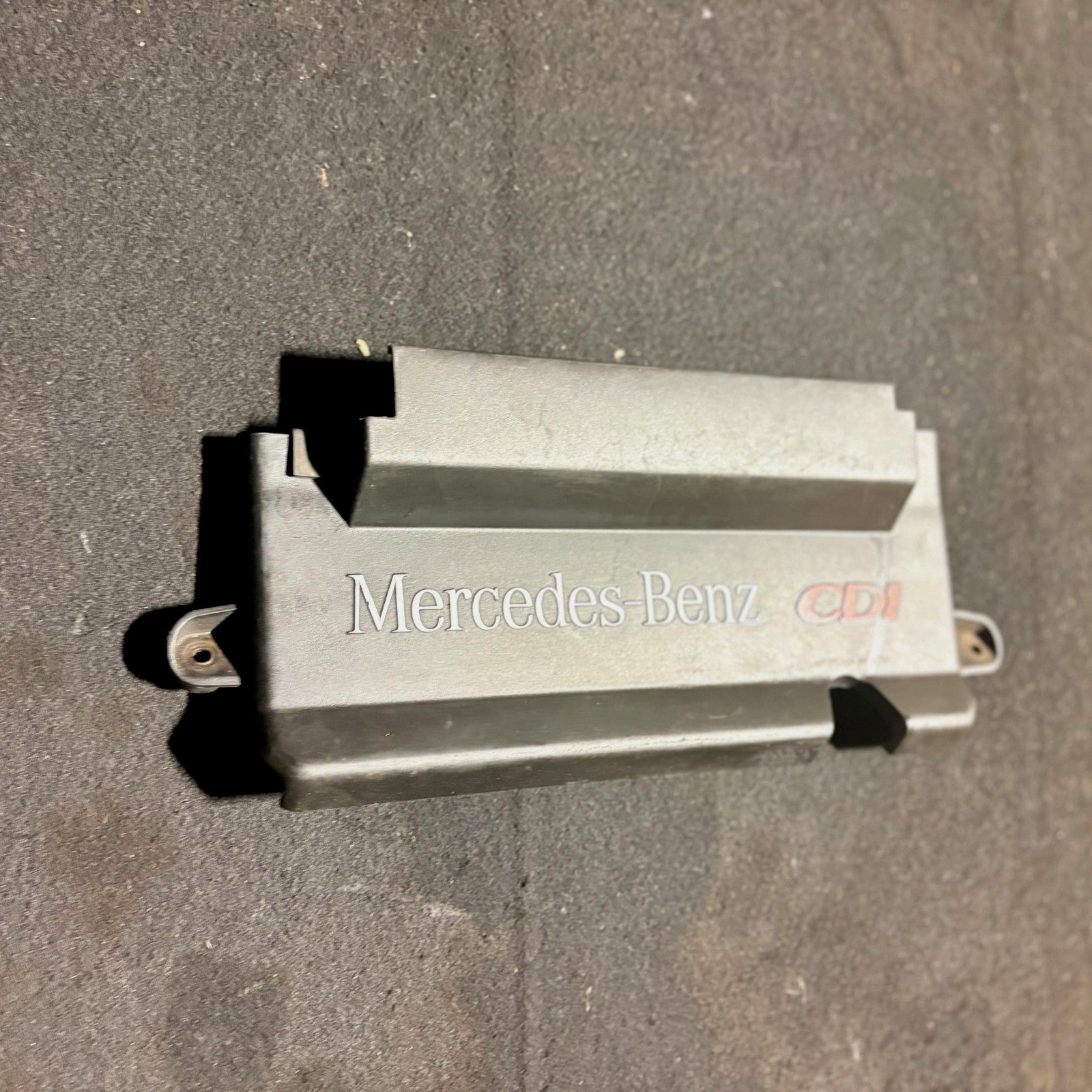 Mercedes-Benz Vito W638 1996-2003 Top Engine Cover Trim A6385240228