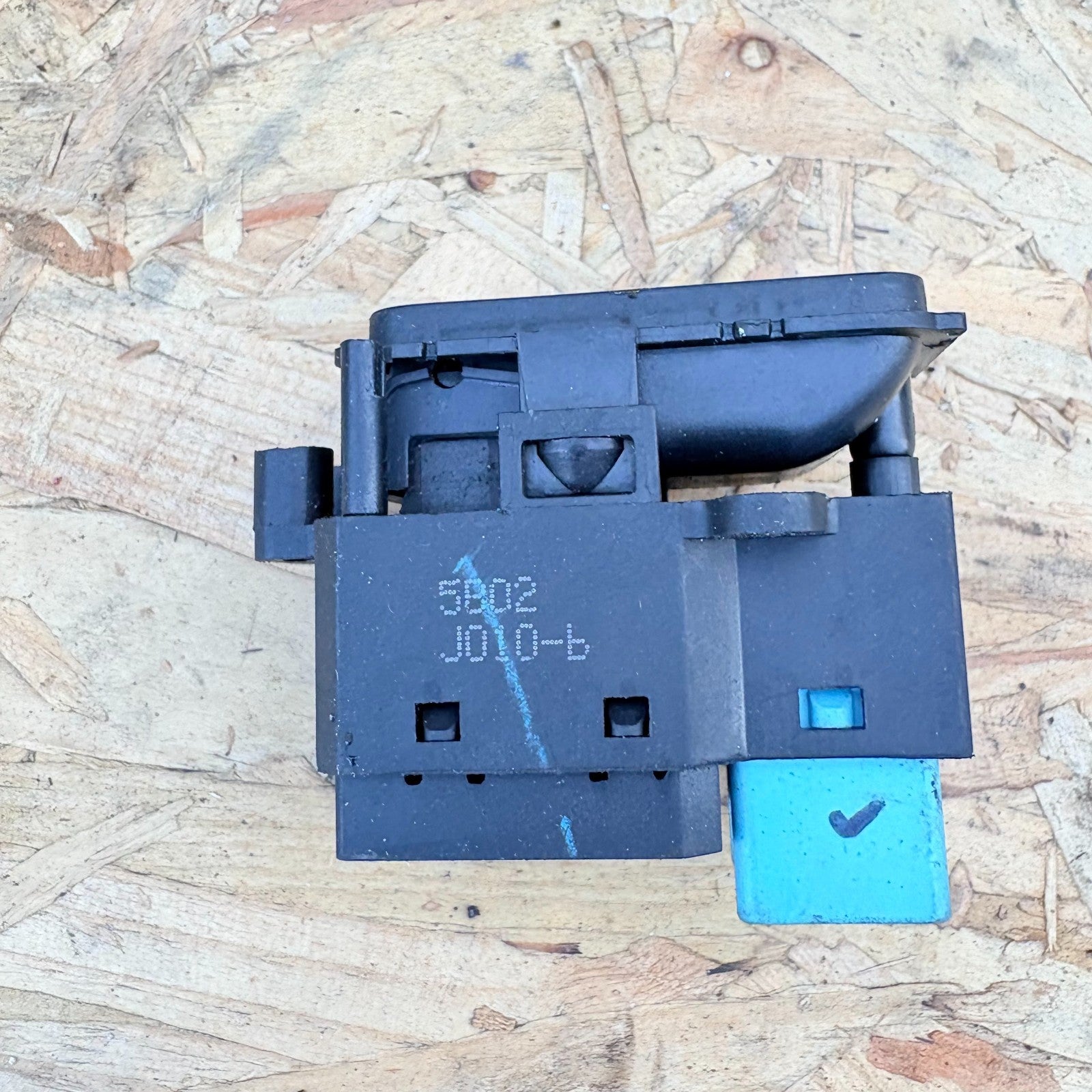 Honda Accord 2005-2007 Front Left Passenger Electric Window Switch Used