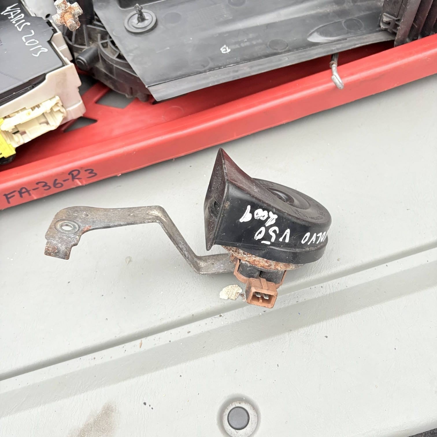 Vauxhall Corsa D Horn Single Siren Signal Alarm 0055306 AM80S A046522 2009 Ref1