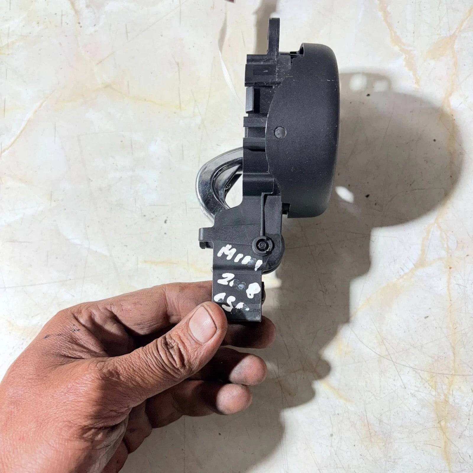 BMW MINI COOPER ONE DRIVER FRONT RIGHT INTERIOR DOOR HANDLE 13603077 2006-2012