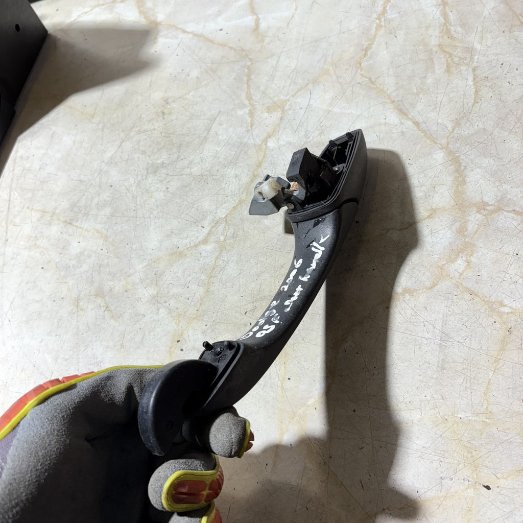 Right Front Outer Door Handle for DODGE 2006-2011