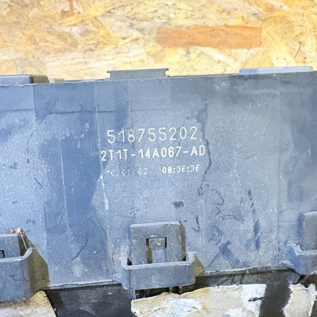 2004 FORD TRANSIT CONNECT FUSE BOX 518755202 2T1T-14A067-AD