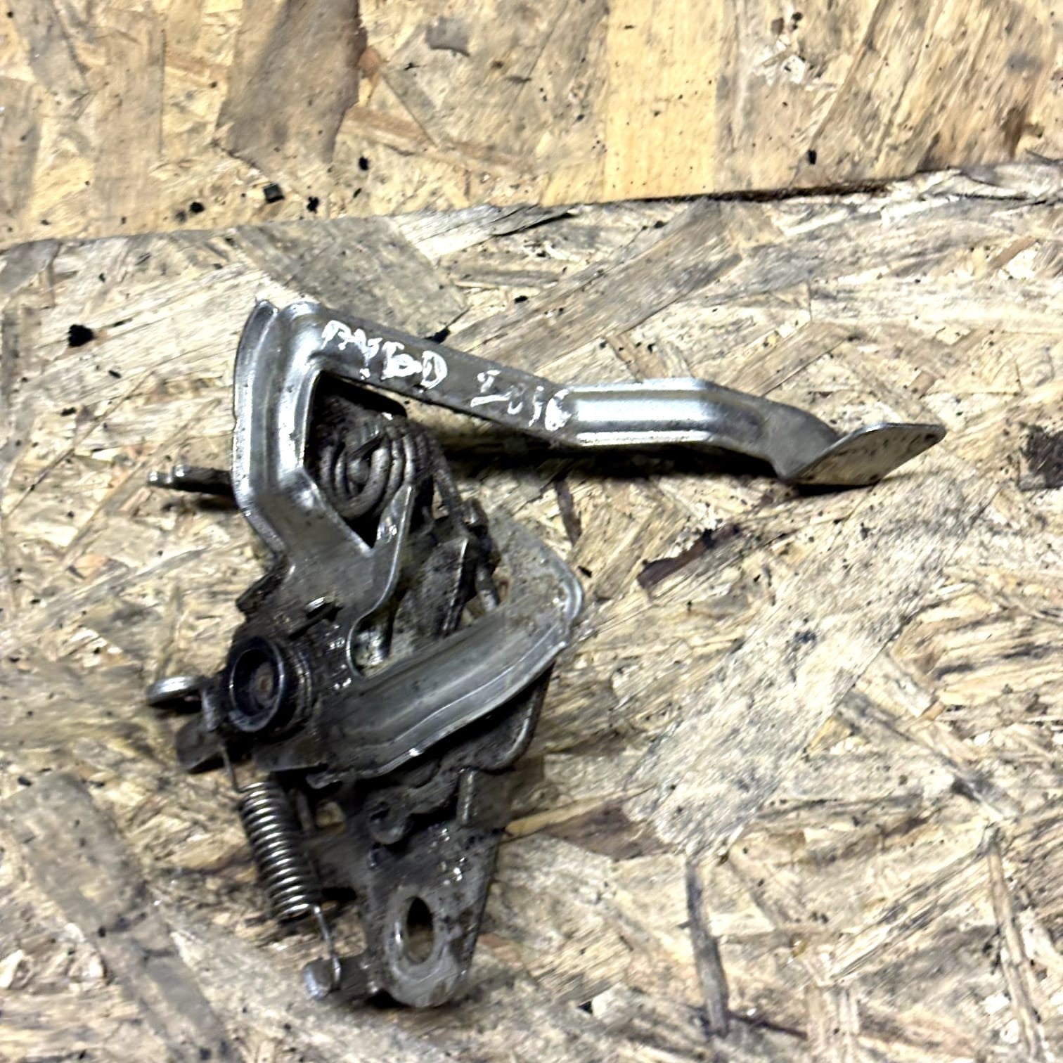 Toyota Aygo Peugeot 108 Citroen C1 2014-2021 Bonnet Catch Latch Lock 53510-0H040
