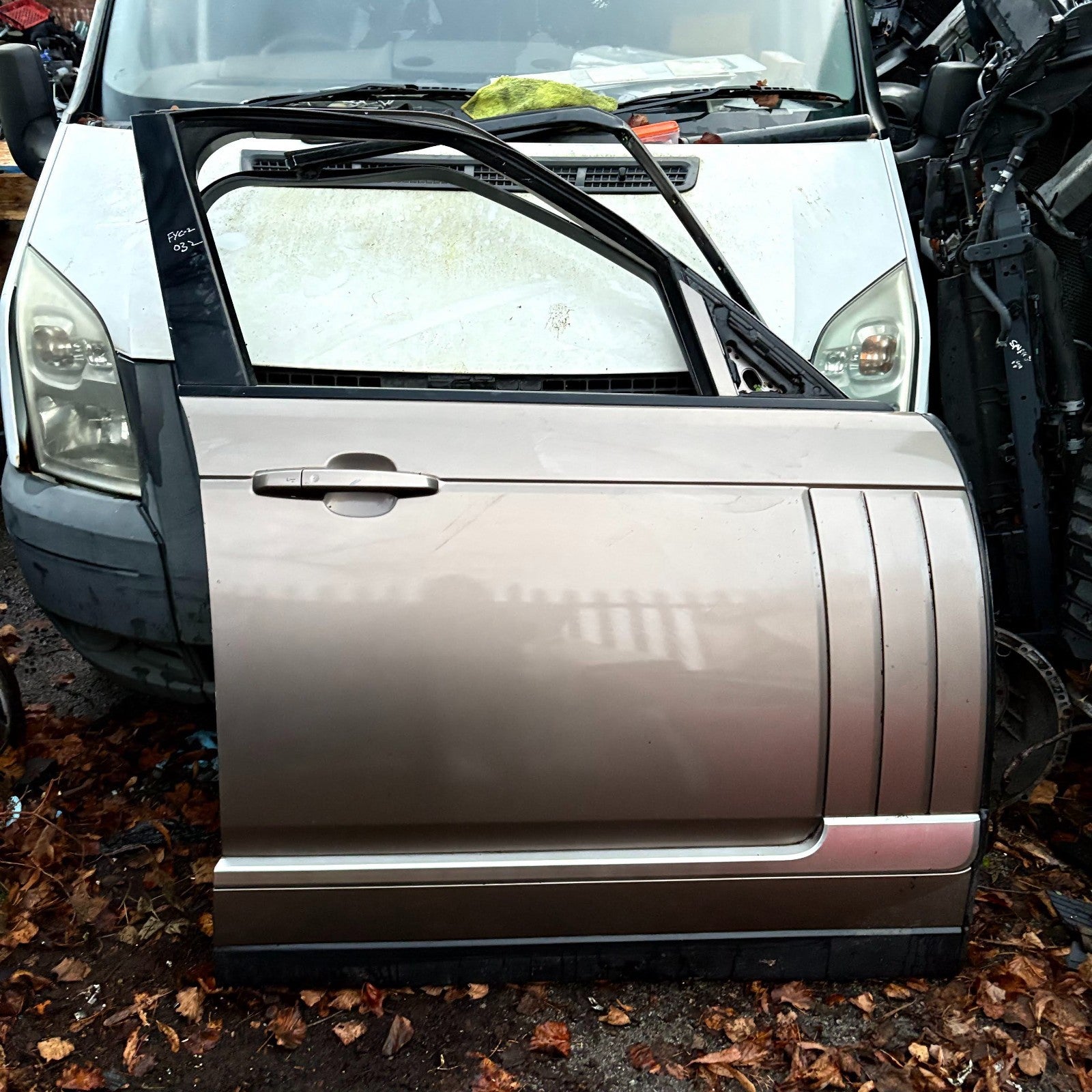 RANGE ROVER L405 2013-17 FRONT RIGHT OSF COMPLETE DOOR  FREE POST