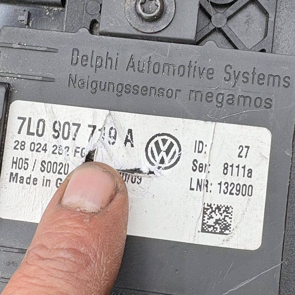 VW Touareg/Phaeton 2004-2006 Anti-Theft Tow-Away Alarm Module ECU 7L0907719A