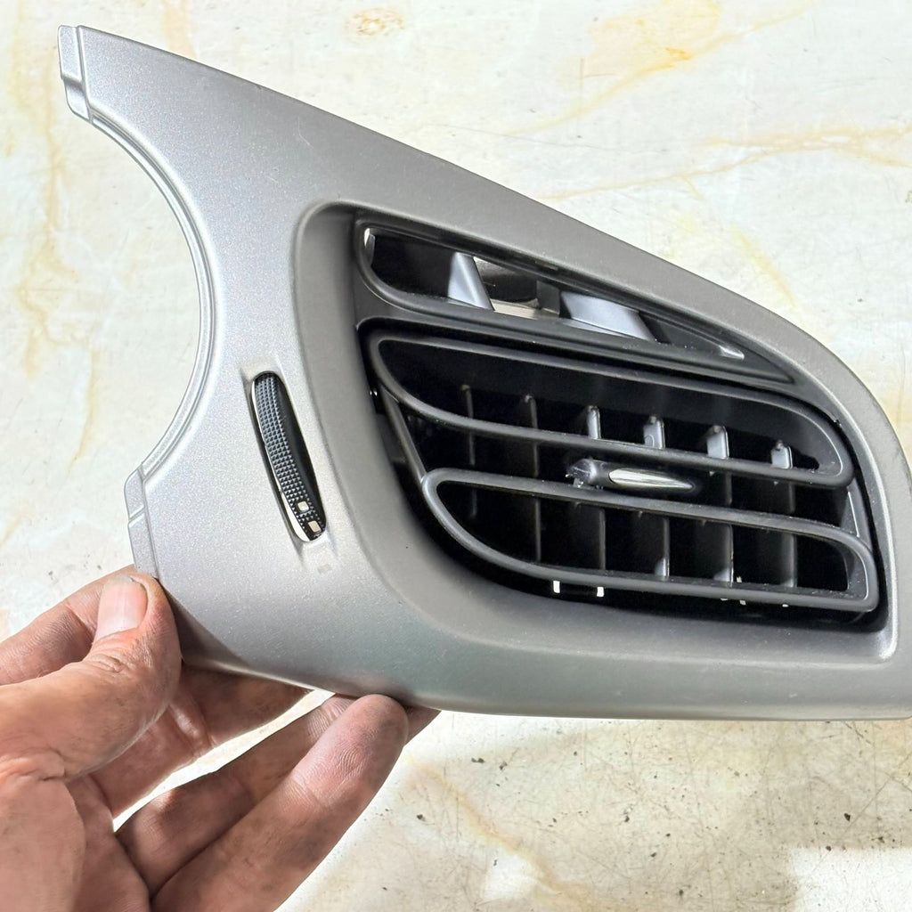 CITROEN DS3 Mk1 2017 Right Driver Side Vents A1092113