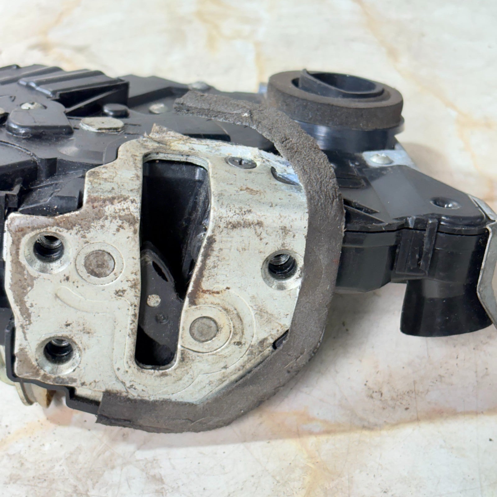 2001 SEAT IBIZA MK3 NSF PASSENGER FRONT DOOR LOCK MECHANISM 6K3837015D
