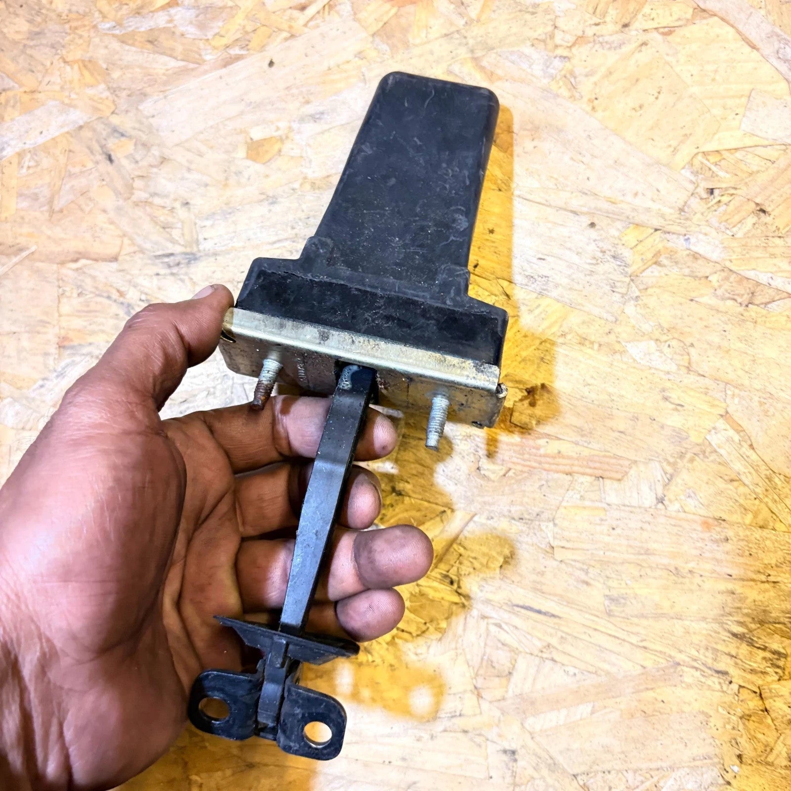 Saab 93 Saloon Rear Door Left Side Front Check Strap
