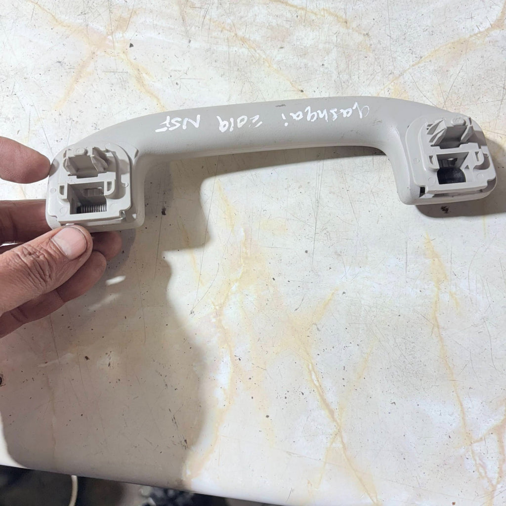 NISSAN QASHQAI 2019 ROOF GRAB HANDLE REAR LEFT PASSENGER SIDE