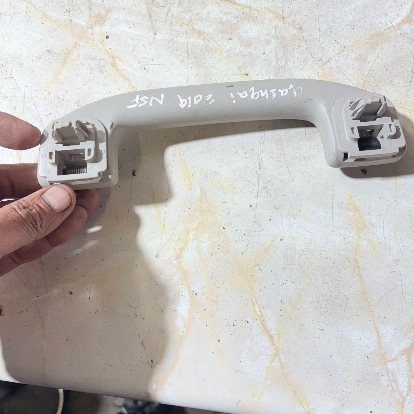 NISSAN QASHQAI 2019 ROOF GRAB HANDLE REAR LEFT PASSENGER SIDE