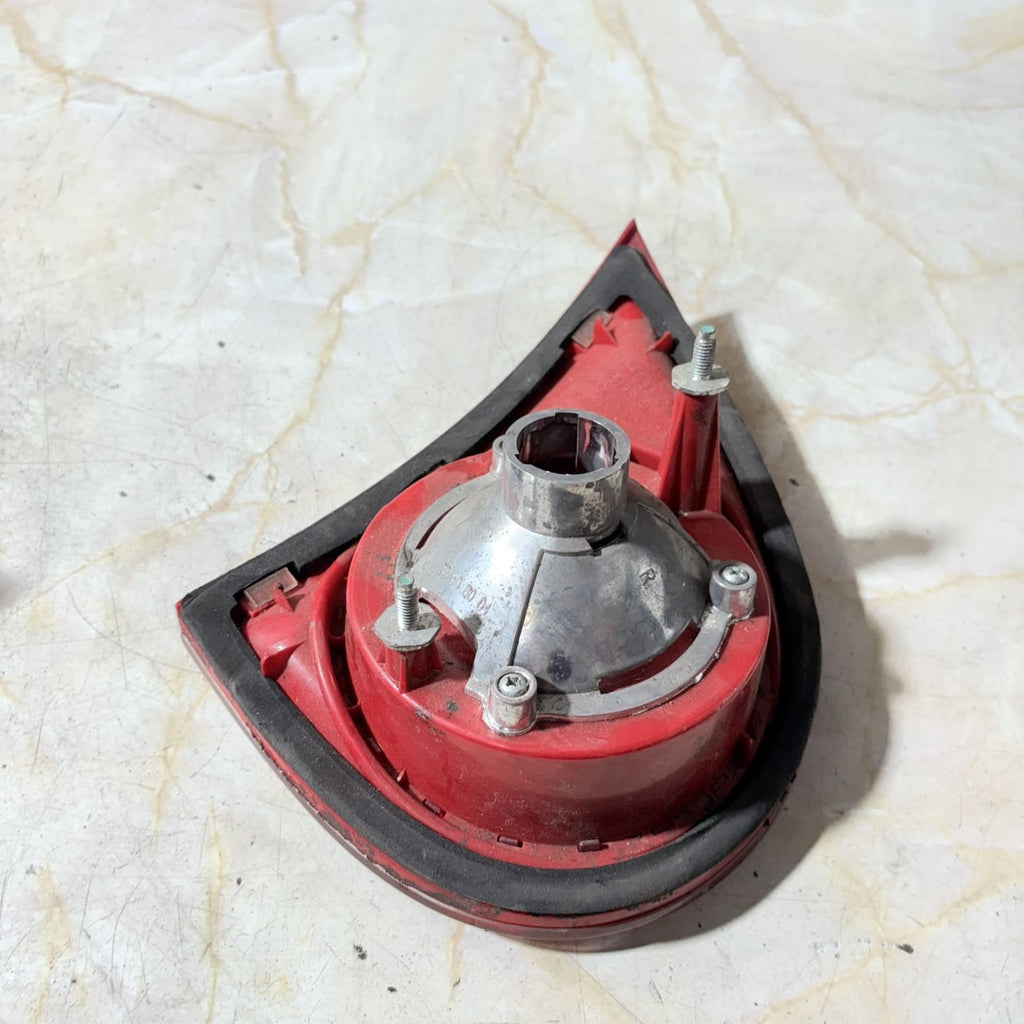 Volkswagen Golf V Driver Rear Inner Brake Light, 28508004 2007