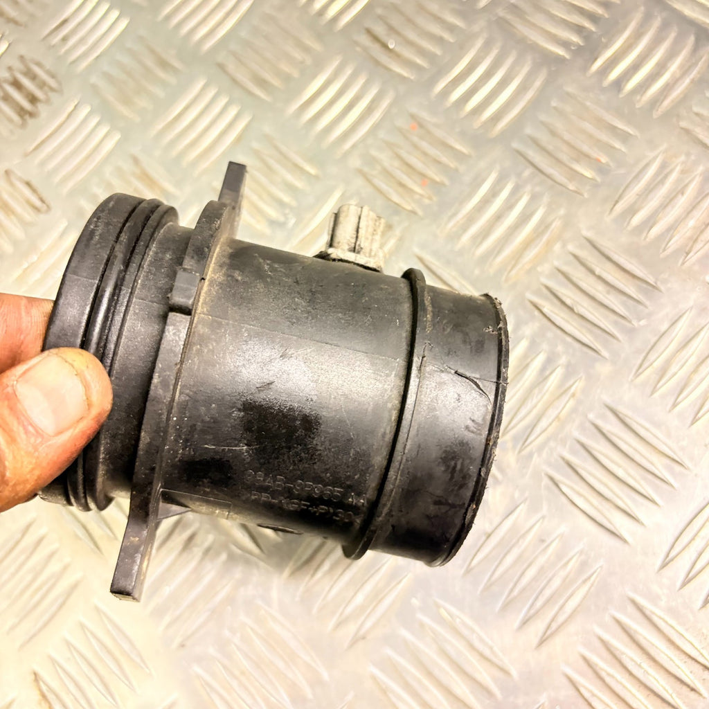 96AB9P965AA FLOWMETER/FOR FORD FOCUS 2003