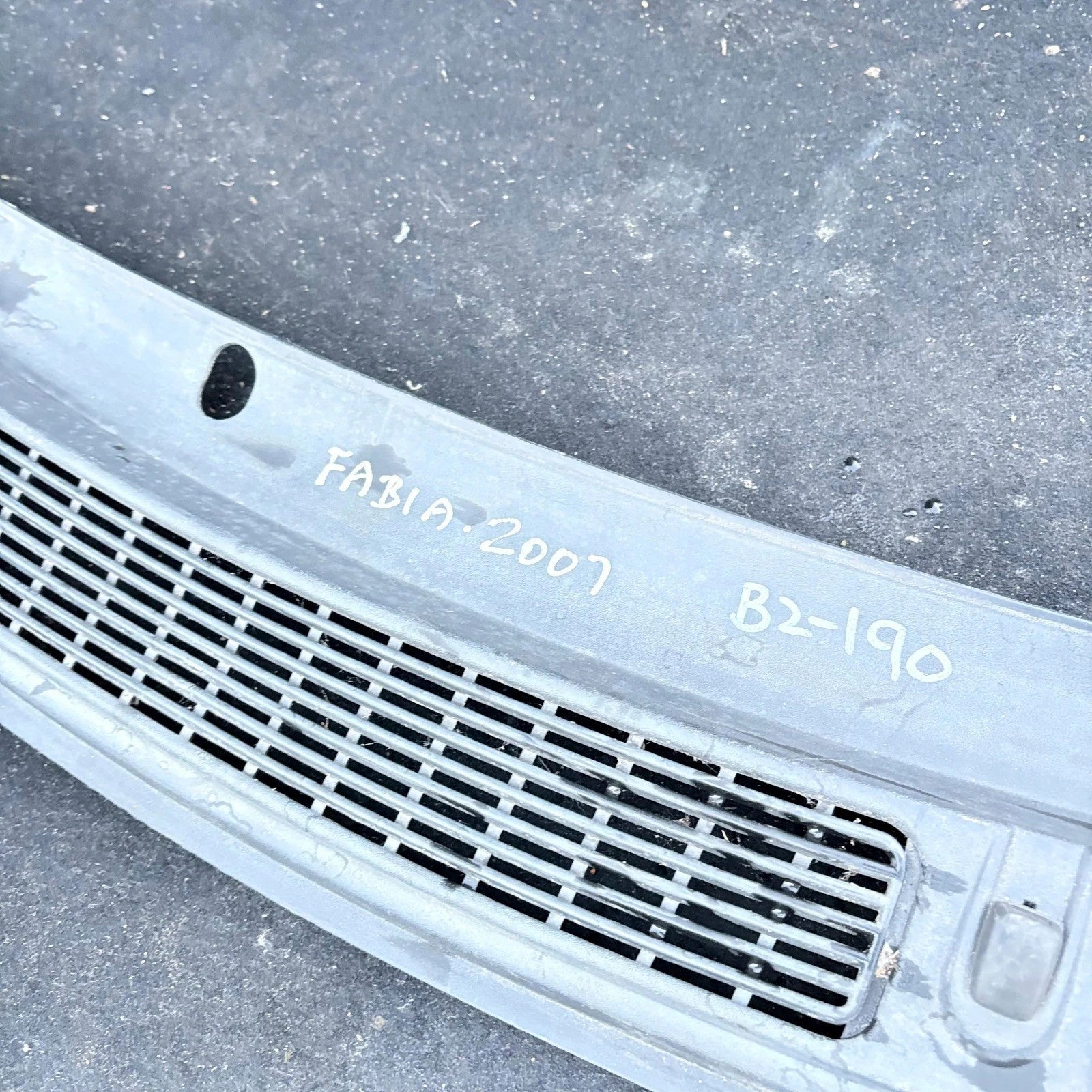 Skoda Fabia 5J MK2 Lower Windscreen Scuttle Trim 5J2819415D 2007-2014