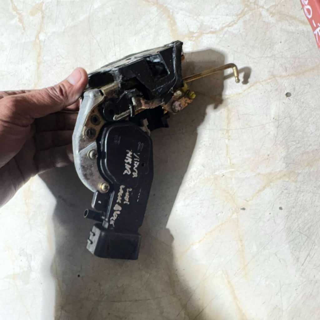 Suzuki Grand Vitara (2001-2005) Rear Passenger Side Door Central Locking Catch