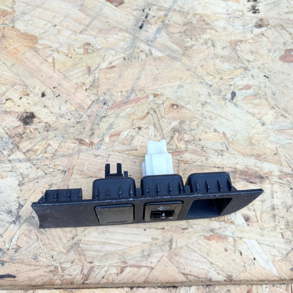 Vauxhall Agila B 2008-2015 1.2 Fog Light Lamps Switch 73831-85l0