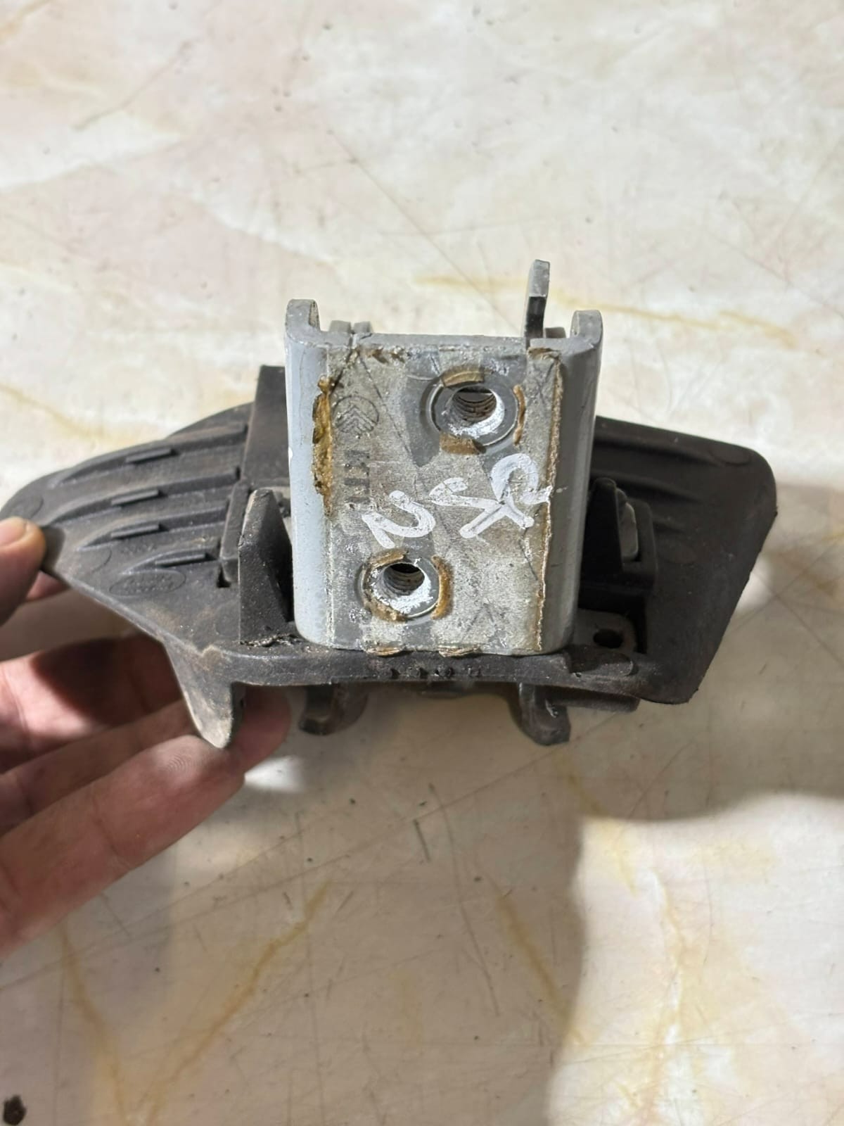 Hyundai I40 Gearbox Mount 6H52-44249AC Mk1 1.7 Diesel 2012