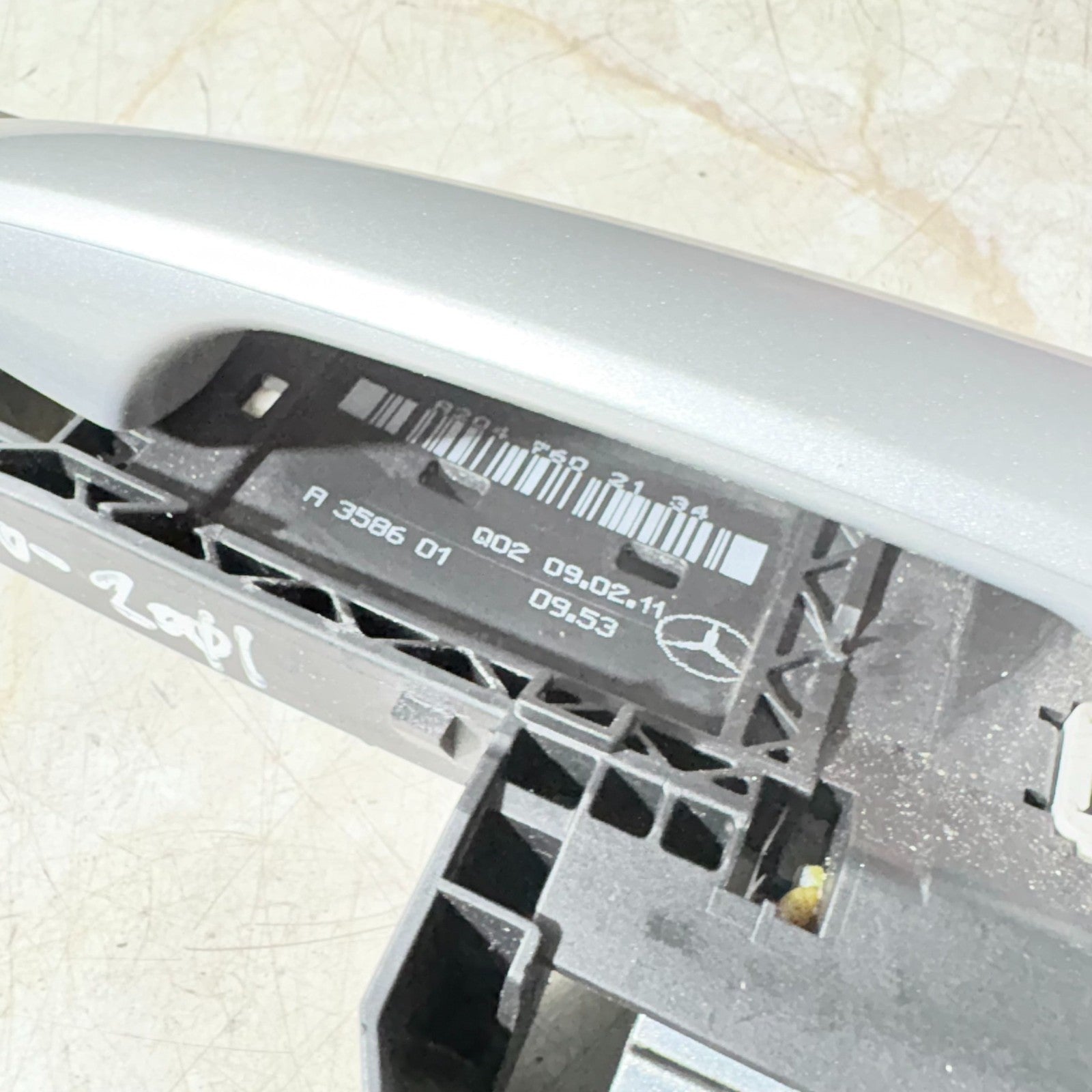MERCEDES-BENZ C CLASS C200 EXTERIOR DOOR HANDLE PASSENGER REAR LEFT SIDE 2011