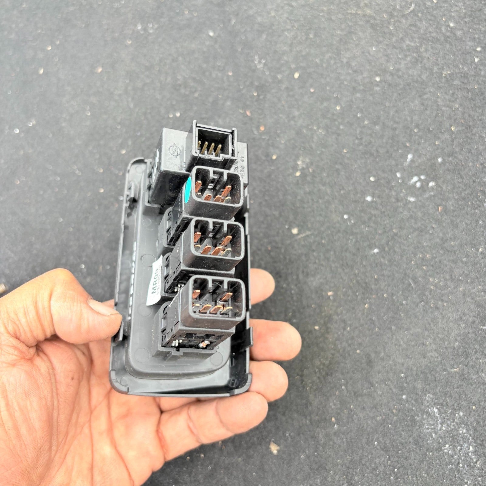 SSANGYONG KORANDO 2016 TRACTION CONTROL SWITCH PANEL