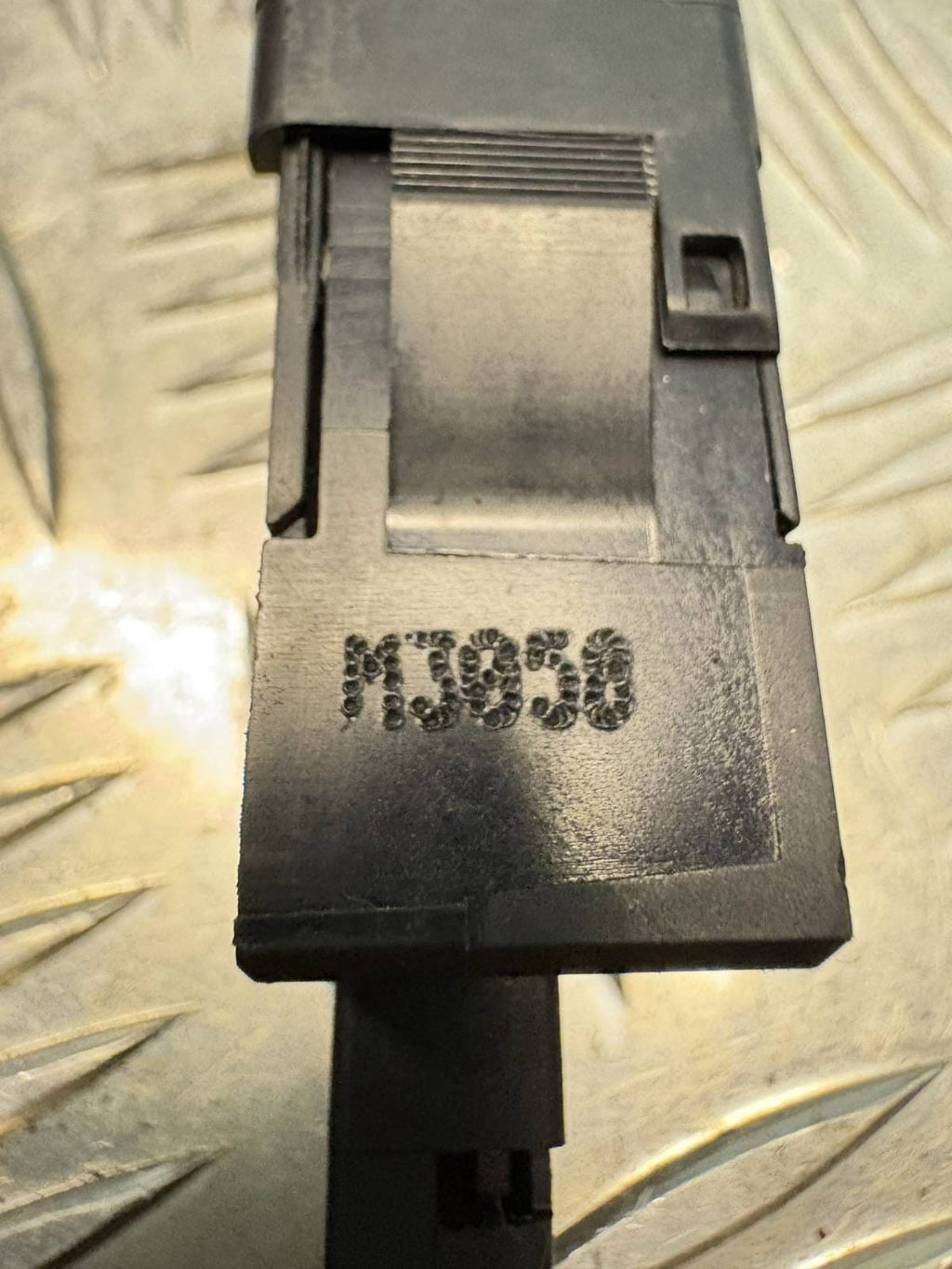 2013 CITROEN C3 MK2 HEADLIGHT AIM RANGE ADJUSTMENT SWITCH 96661868XT