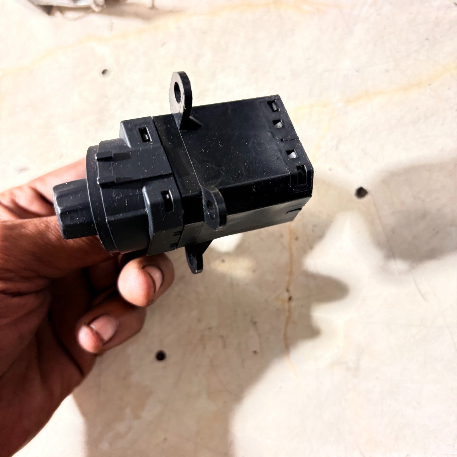 HONDA CIVIC MK8 2006-2011 HEADLIGHT ADJUSTER SWITCH M30424