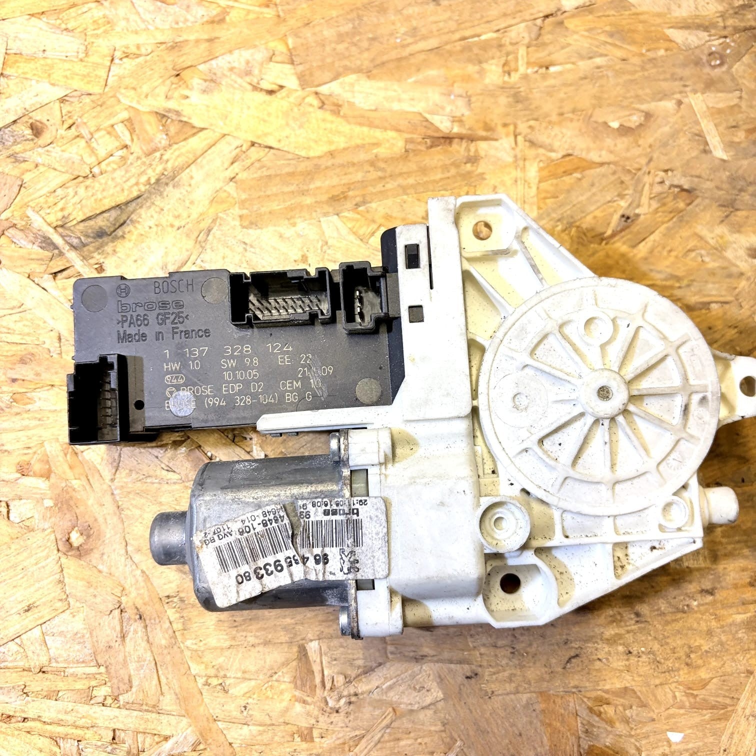 PEUGEOT 407 2004-2011 FRONT LEFT NSF ELECTRIC WINDOW MOTOR 1137328124