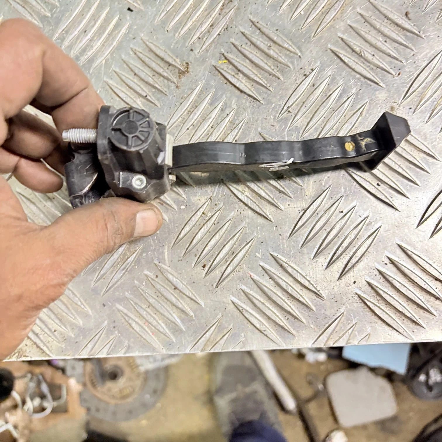 Ford Fiesta Passenger Front Door Check Strap Stay Limiter OSF 2008-2020 1779348