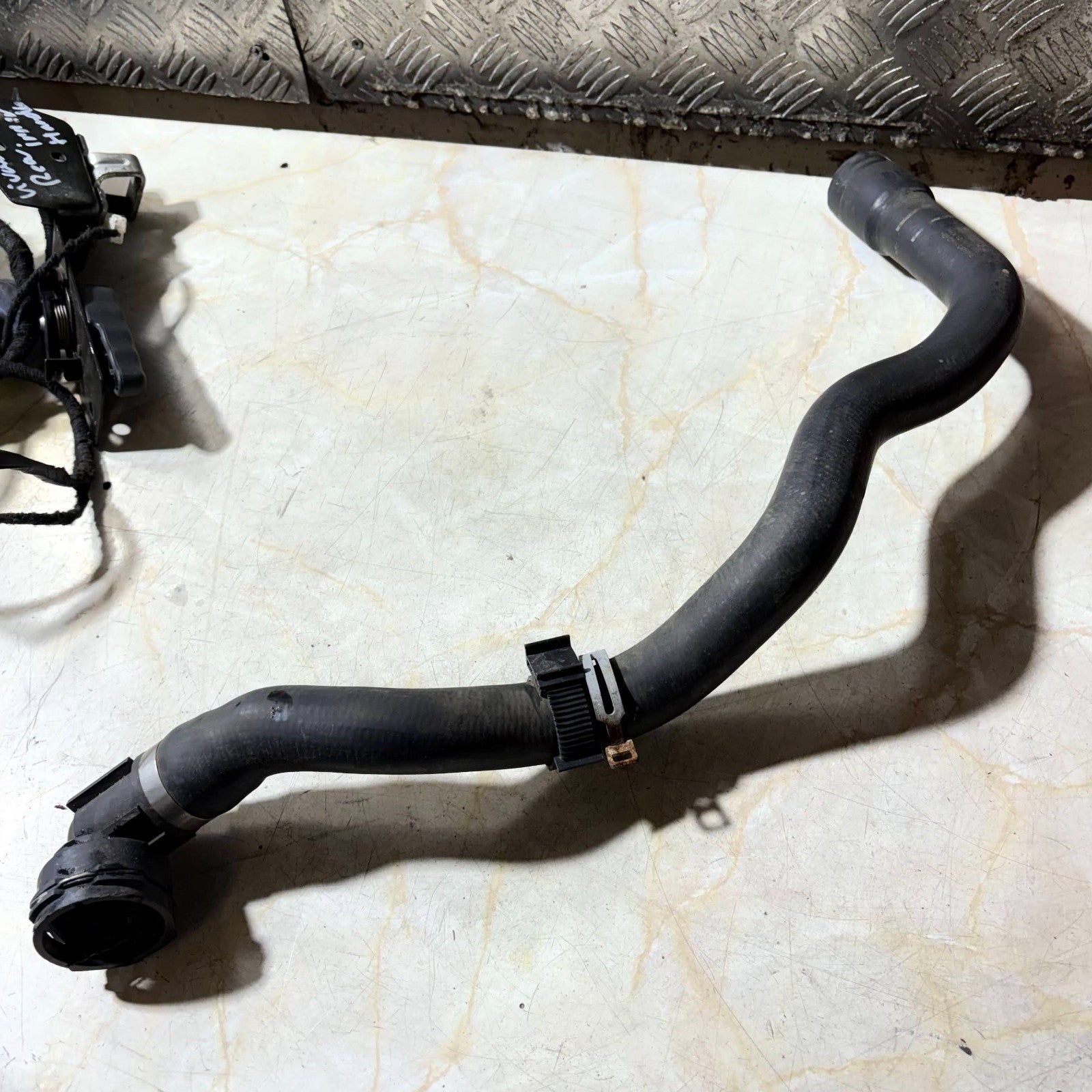 FORD KUGA WATER COOLANT PIPE HOSE FV41-8286-AC MK1 2012-2018