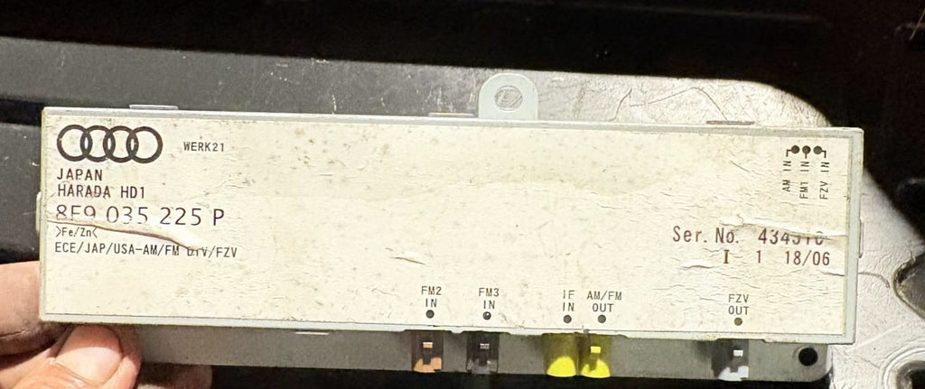 Audi A4 S Line 2.5TDi B6 Estate Aerial Antenna Amplifier 8E9035225P A36