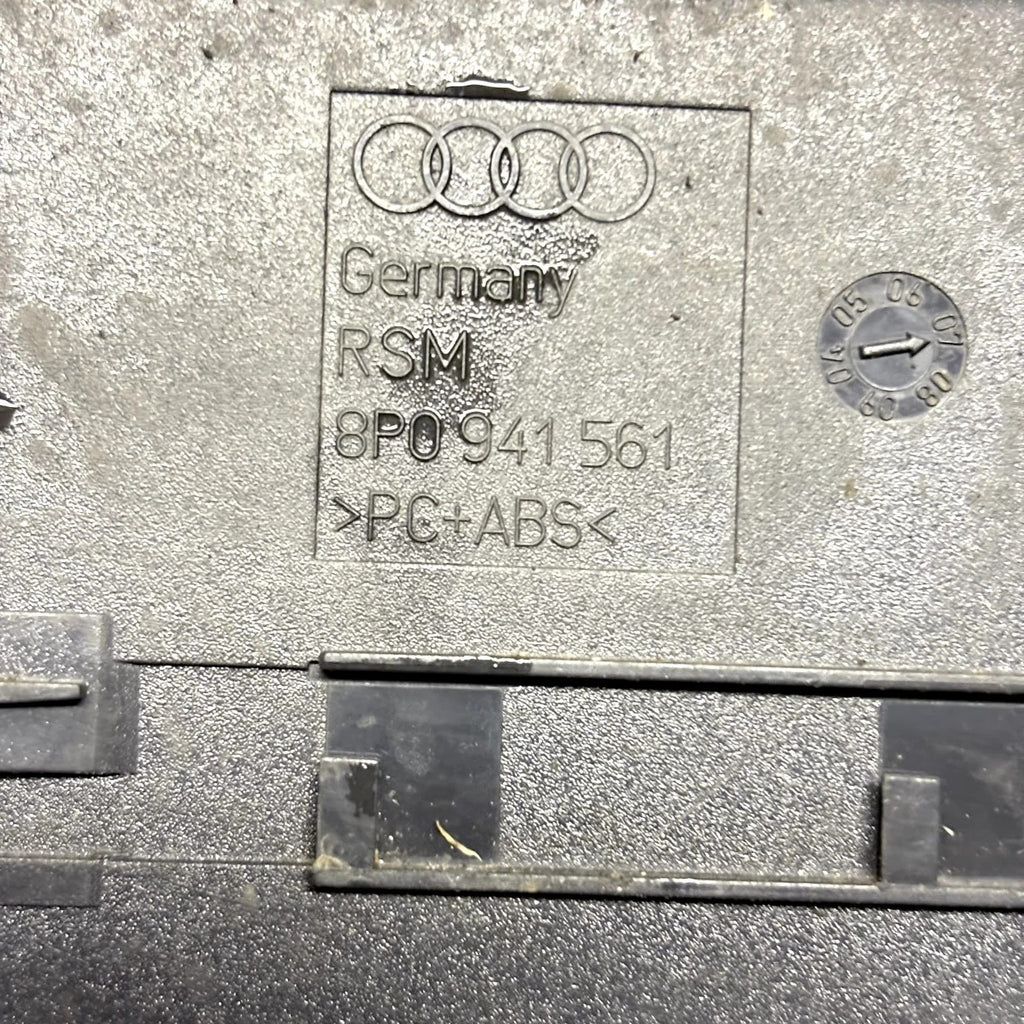Audi A3 Mk2 Tdi Sport E3 2007 COIN STORAGE TRAY COMPARTMENT 8P0941561