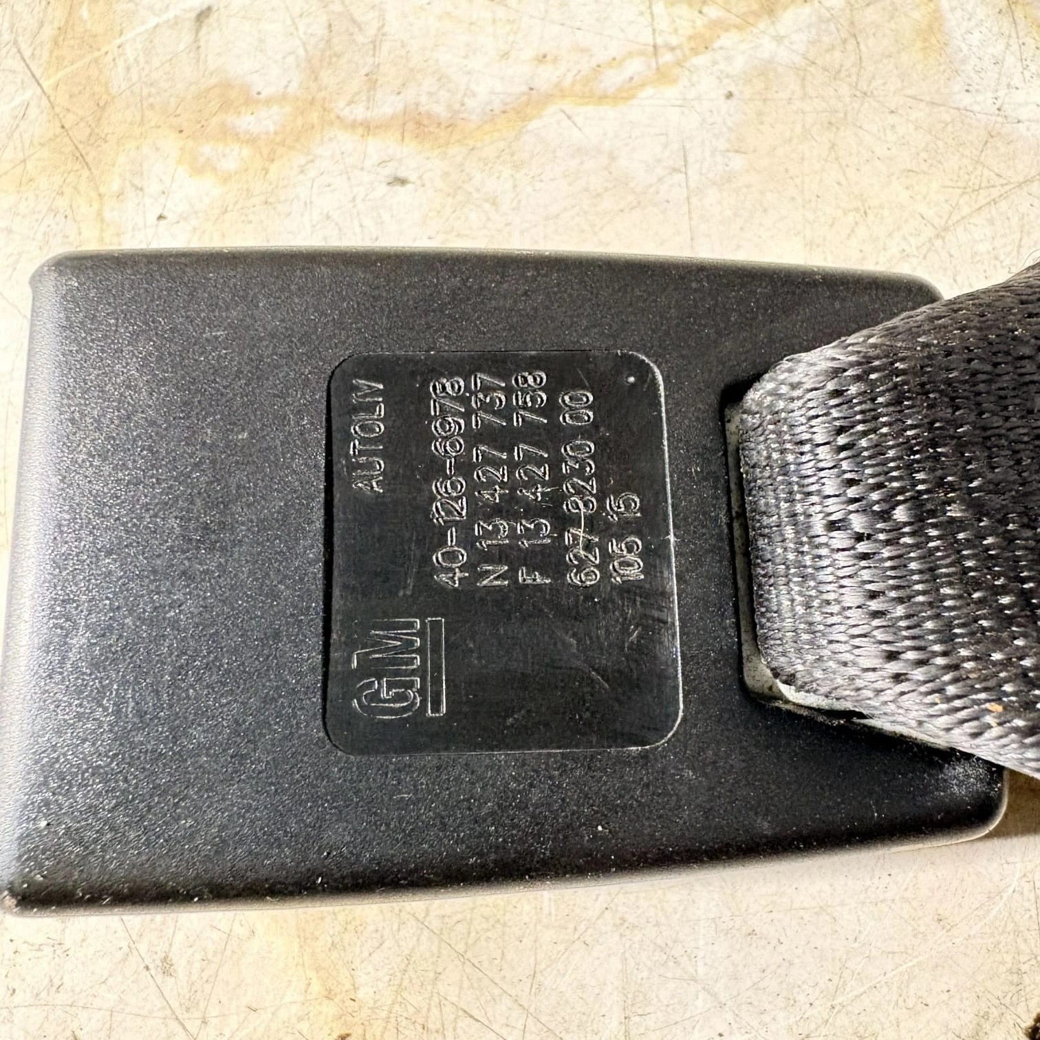 Vauxhall Opel Corsa E Rear Centre Seat Belt Buckle Stalk 13427758 2014-2019