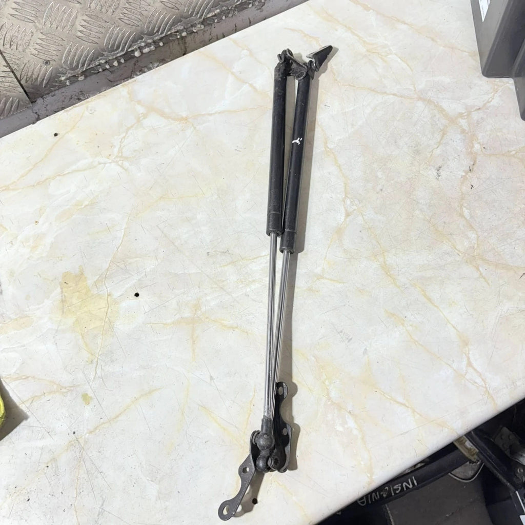 Kia Sorento Shock Absorbere Rear Glass 87180-3E010 2.5 Crdi 170Hp