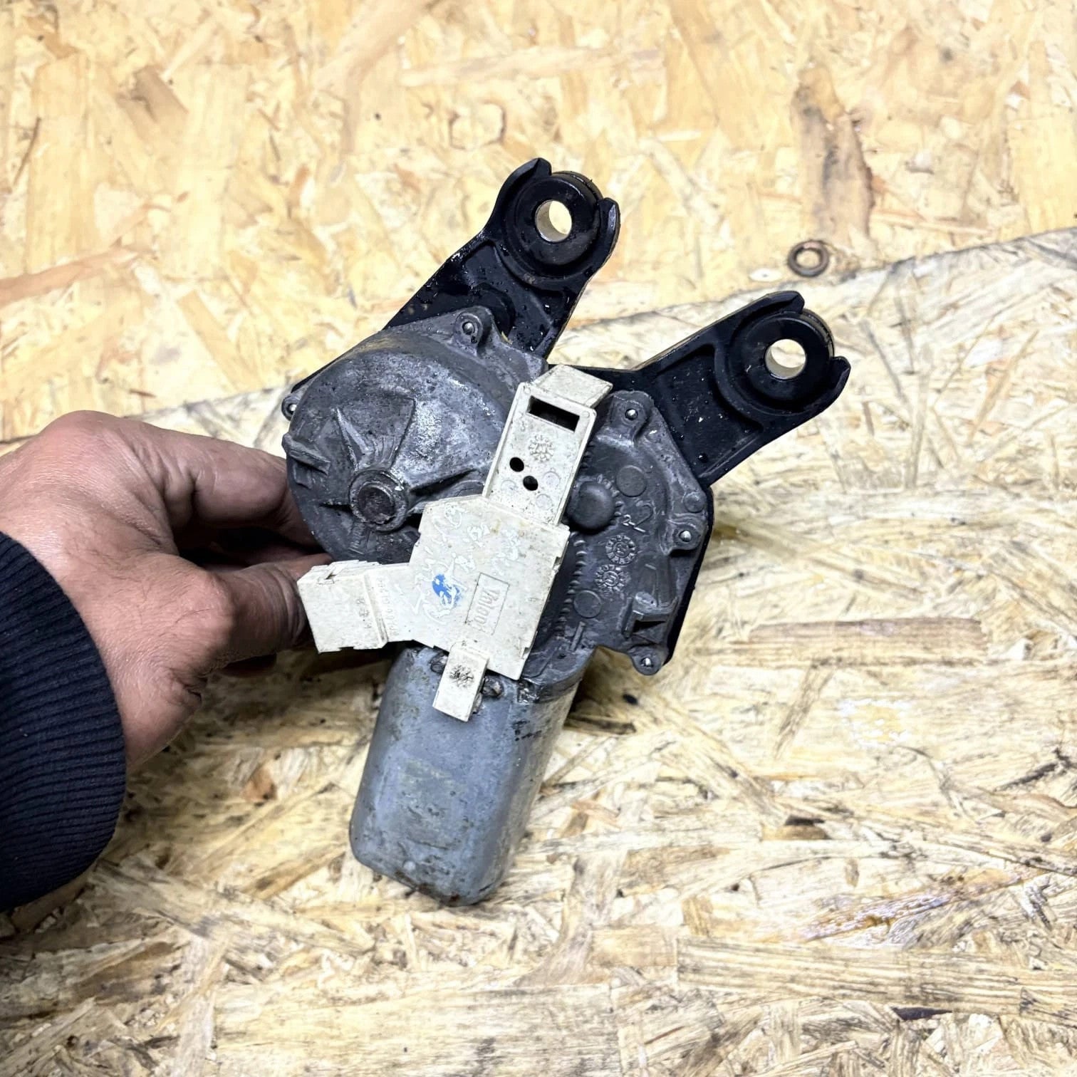 RENAULT LAGUNA MK2 HATCHBACK REAR WIPER MOTOR 8200001891-B 1631-4